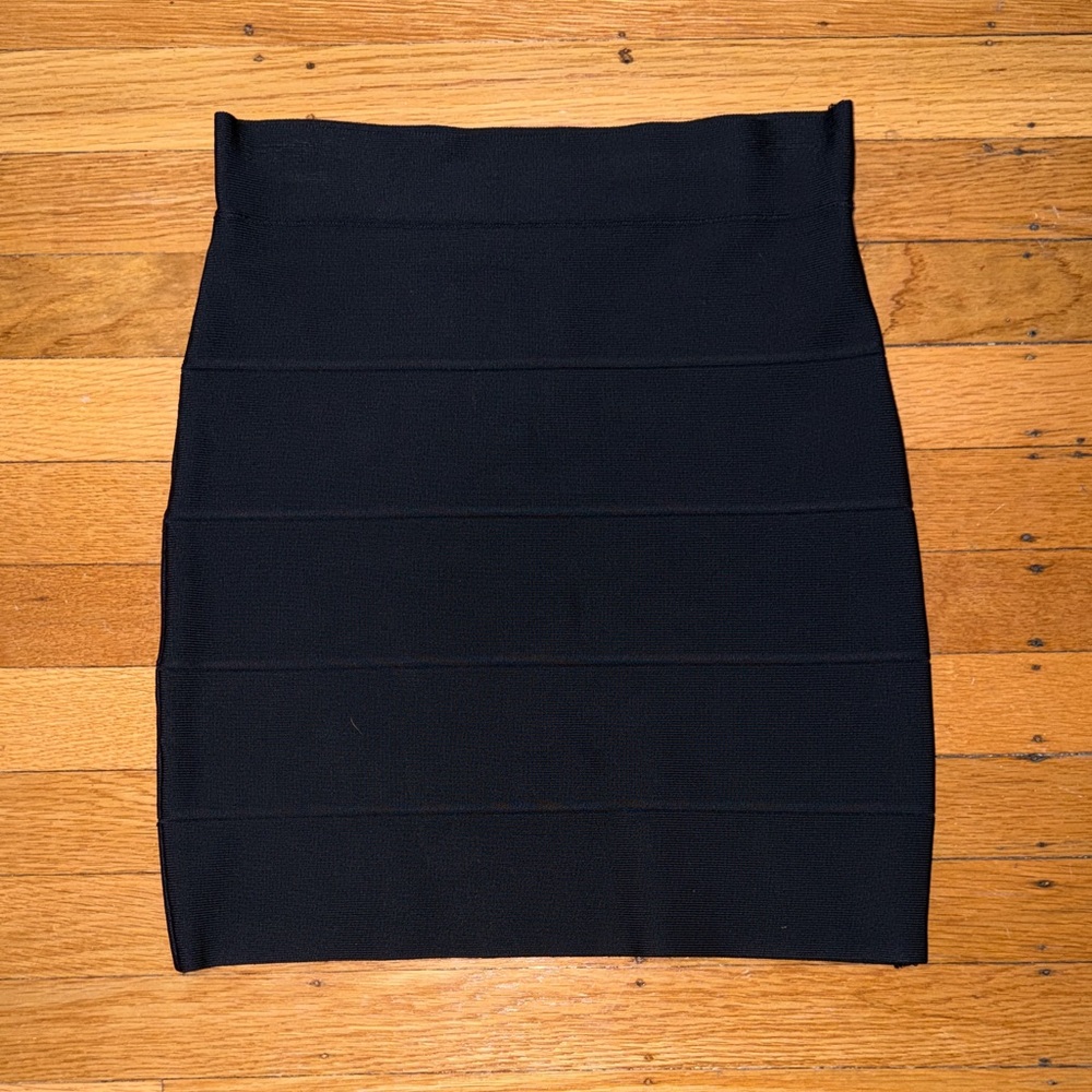 BCBGMaxAzria Simone Textured Power Skirt